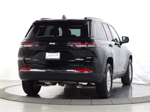 Used 2024 Jeep Grand Cherokee Laredo w/ Luxury Tech Group I image 11