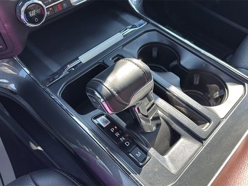 Used 2021 Ford F150 Lariat w/ Equipment Group 502A High image 34