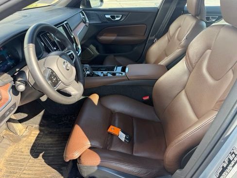 Used 2024 Volvo S60 T8 Ultimate w/ Climate Package AWD/4WD image 7