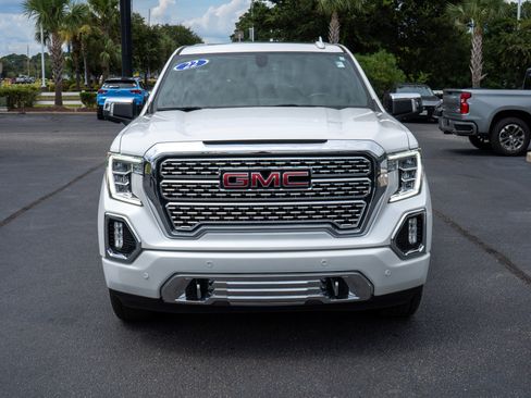 Used 2022 GMC Sierra 1500 Denali w/ Denali Premium Package image 8