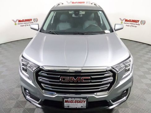 Used 2024 GMC Terrain SLT image 21