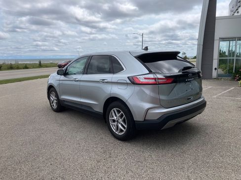 Used 2023 Ford Edge SEL w/ Convenience Package AWD/4WD image 3