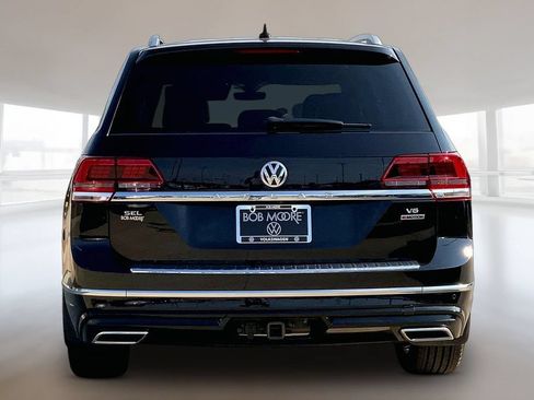 Used 2019 Volkswagen Atlas SEL R-Line AWD/4WD image 4