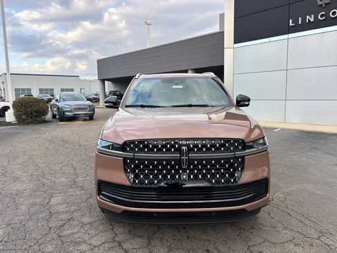 New 2026 Lincoln Navigator L Black Label image 2