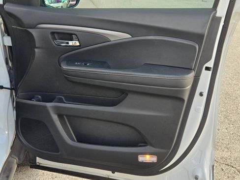 Used 2023 Honda Ridgeline RTL-E image 28