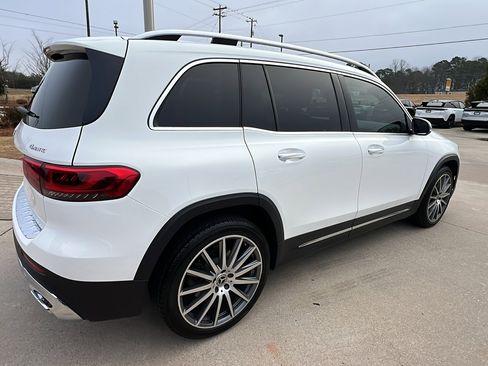 Used 2021 Mercedes-Benz GLB 250 GLB 250 image 8