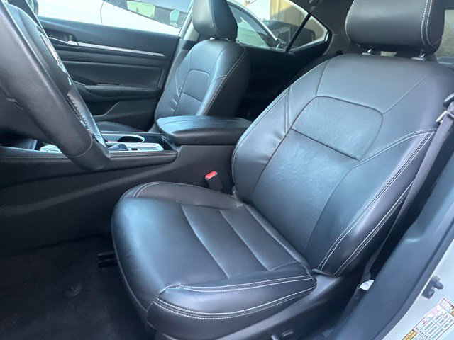Used 2024 Nissan Altima 2.5 SL FWD image 13