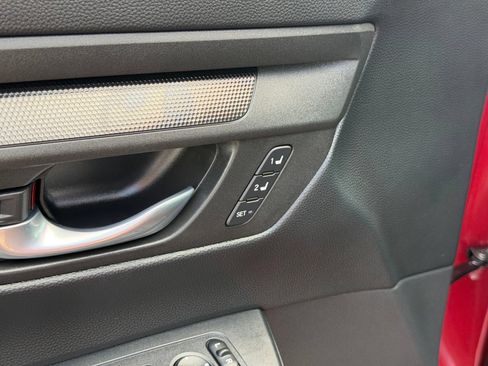 Used 2025 Honda CR-V Sport-L image 14