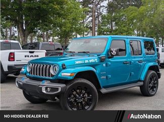 Used 2024 Jeep Wrangler Unlimited Sahara w/ Technology Group AWD/4WD video 1