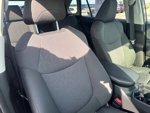 Used 2020 Toyota RAV4 XLE w/ Convenience Package AWD/4WD image 37