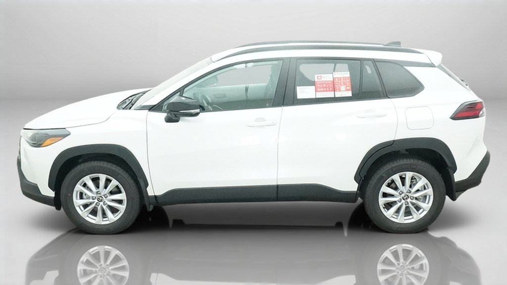 New 2026 Toyota Corolla Cross LE FWD image 2