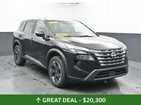 Used 2025 Nissan Rogue SV FWD image 7