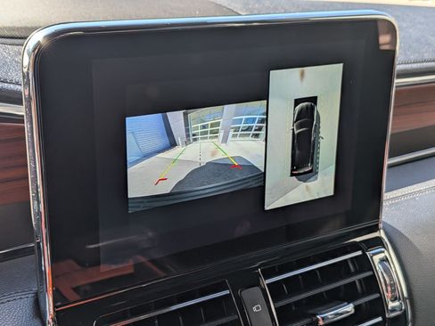Used 2021 Lincoln Navigator Reserve w/ Luxury Package AWD/4WD image 22