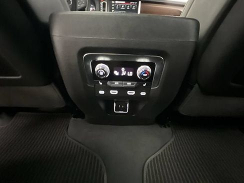 Certified 2024 GMC Yukon Denali Ultimate AWD/4WD image 22