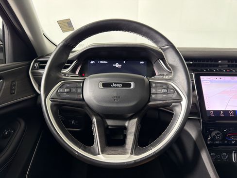 Used 2021 Jeep Grand Cherokee L Limited AWD/4WD image 9