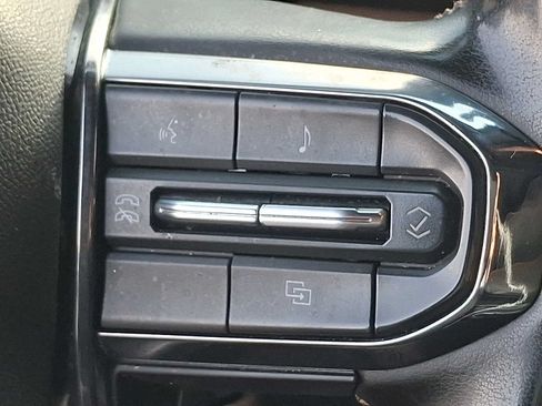 Used 2023 GMC Canyon AT4 AWD/4WD image 23