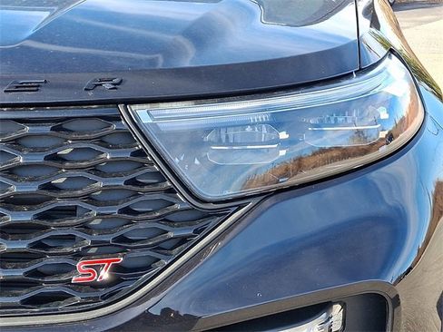 Used 2020 Ford Explorer ST w/ Premium Technology Package image 9