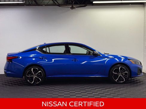 Certified 2025 Nissan Altima 2.5 SR FWD image 5