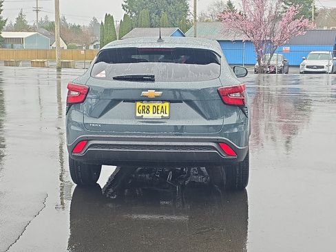 New 2026 Chevrolet Trax LS image 8