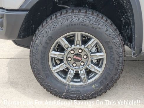 New 2026 GMC Sierra 1500 AT4X w/ LPO, Black Badging Package AWD/4WD image 7