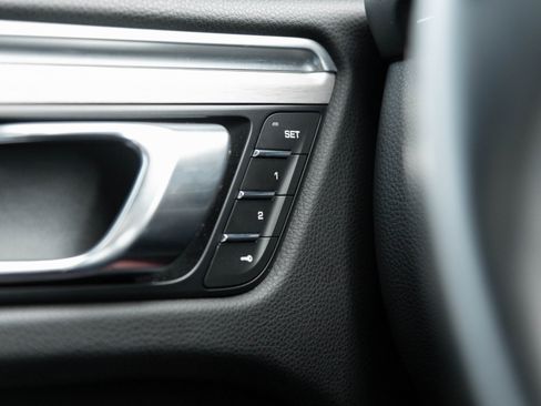 Used 2022 Porsche Macan S image 18