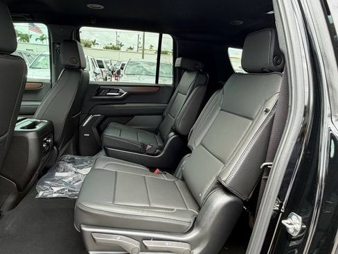 New 2026 GMC Yukon XL Denali AWD/4WD image 14