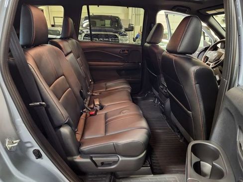 Certified 2024 Honda Passport TrailSport image 30