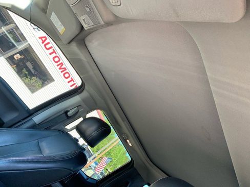 Used 2019 Ford F150 Lariat w/ Equipment Group 502A Luxury image 10