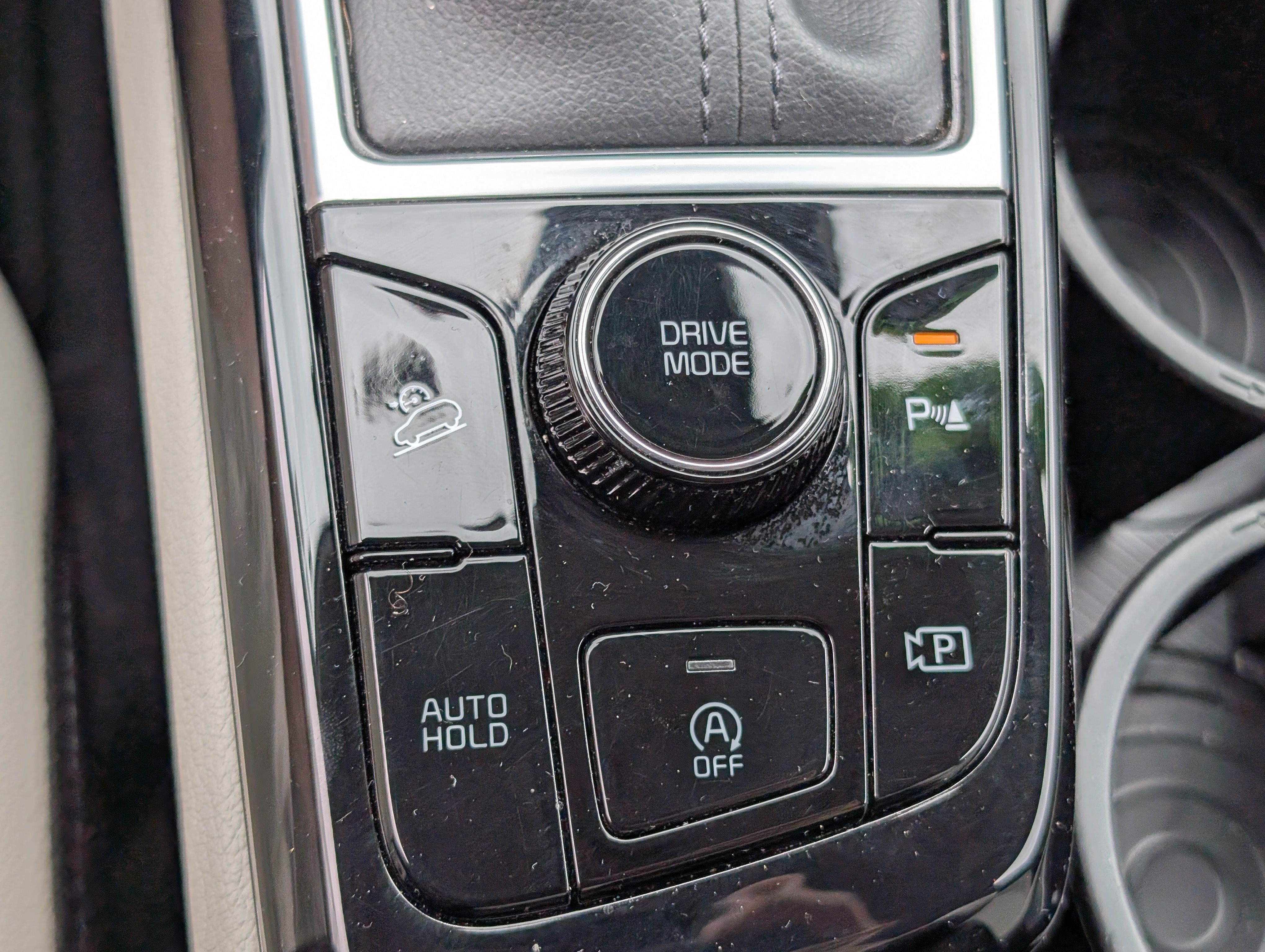 Used 2025 Kia Sportage EX FWD image 23