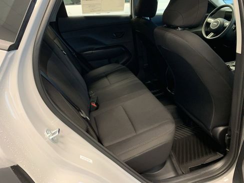 New 2026 Hyundai Kona SE image 8