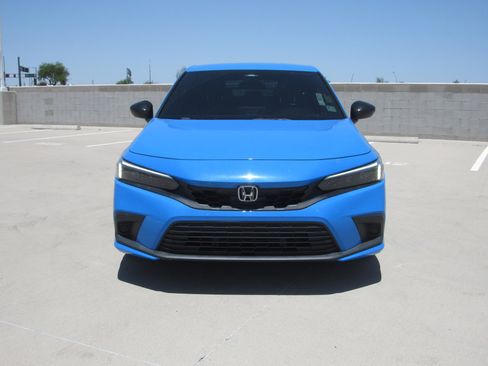 Used 2022 Honda Civic Sport image 3