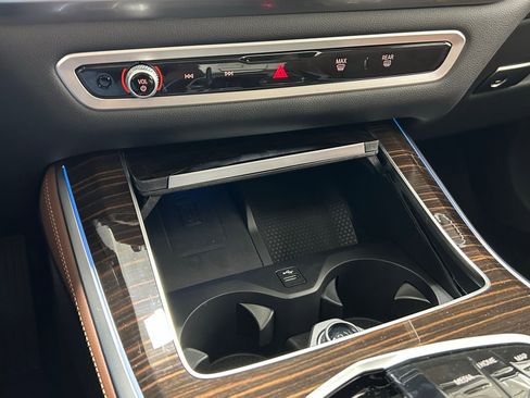 Used 2026 BMW X5 xDrive50e w/ Climate Comfort Package image 19