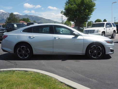 Used 2021 Chevrolet Malibu LT image 4