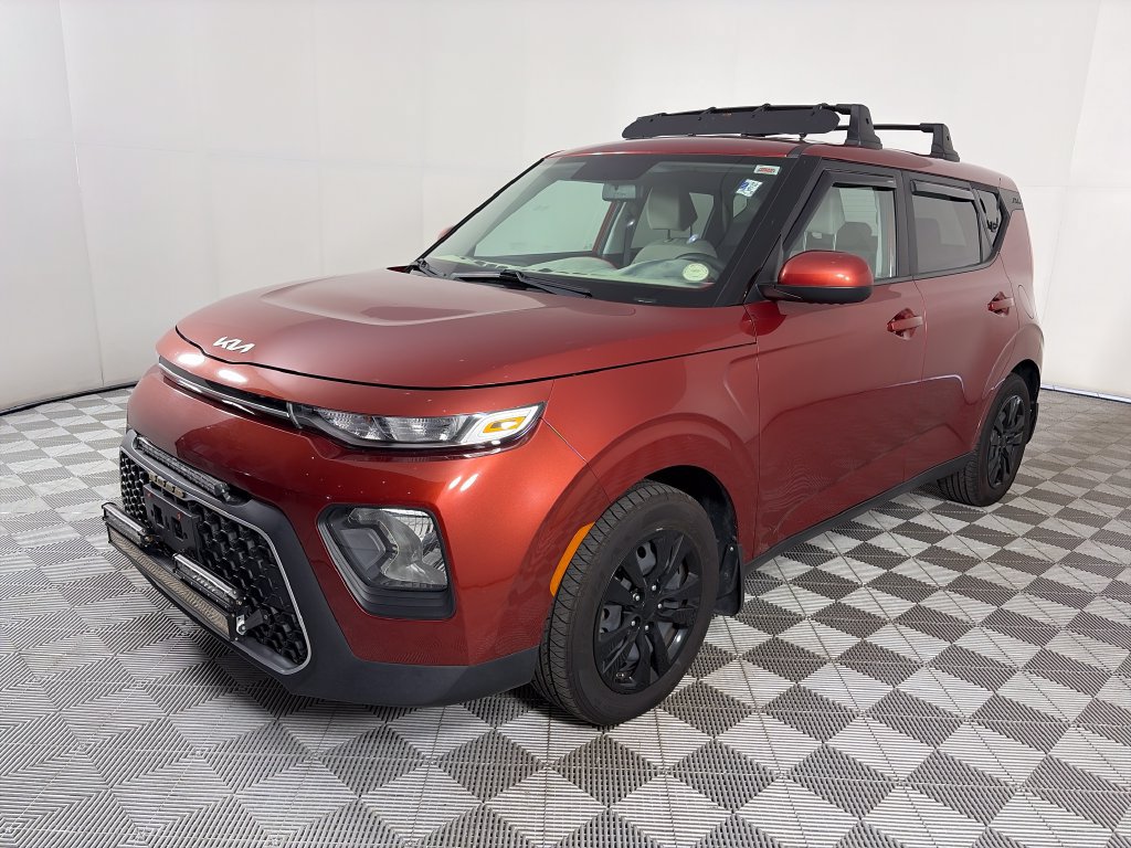 Used 2022 Kia Soul LX FWD image 3
