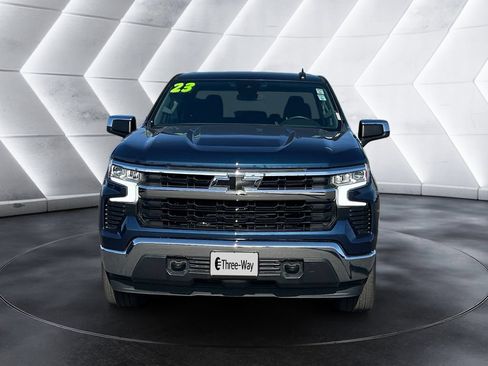 Used 2023 Chevrolet Silverado 1500 LT AWD/4WD image 8