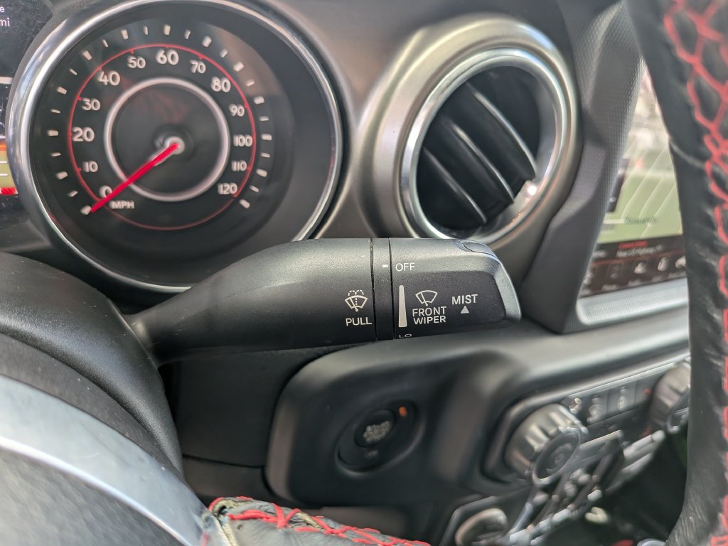 Used 2019 Jeep Wrangler Unlimited Rubicon w/ Dual Top Group AWD/4WD image 34
