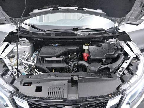 Used 2022 Nissan Rogue Sport SL w/ Premium Package FWD image 12