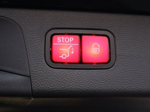 Certified 2020 Mercedes-Benz GLC 300 4MATIC image 12