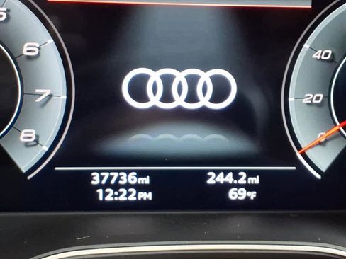 Used 2023 Audi SQ5 Premium Plus w/ Premium Plus Package image 12