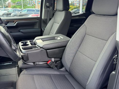 Used 2025 Chevrolet Silverado 1500 RST AWD/4WD image 11