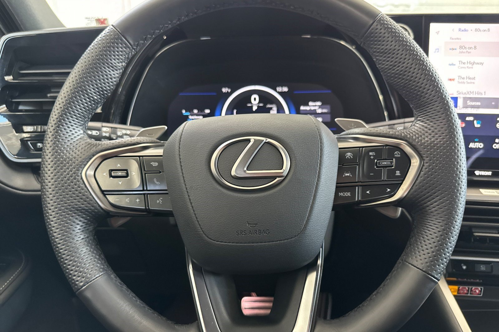 Used 2025 Lexus TX 500h AWD w/ Technology Package image 31
