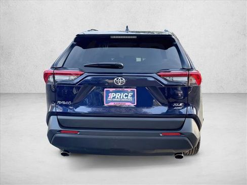 Used 2025 Toyota RAV4 XLE image 6