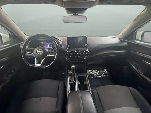 Used 2022 Nissan Sentra SV FWD image 9