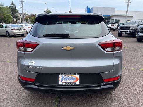 Used 2023 Chevrolet TrailBlazer LS FWD image 6
