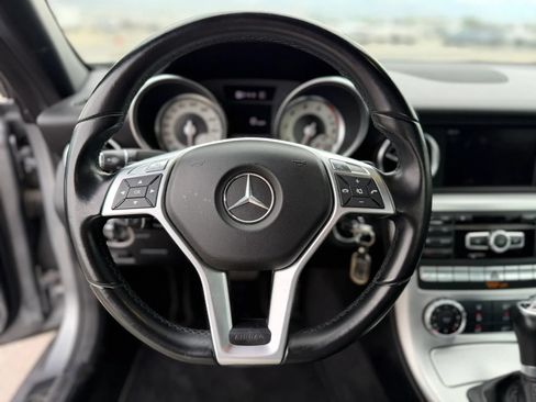 Used 2013 Mercedes-Benz SLK 250 image 30