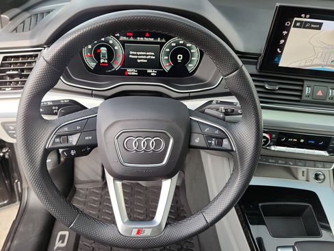 Used 2024 Audi Q5 2.0T Prestige image 25