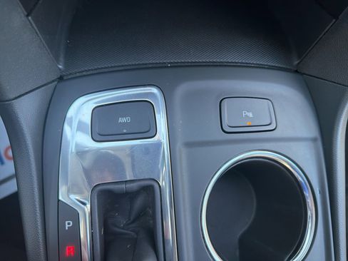 Used 2024 Chevrolet Equinox LT image 17