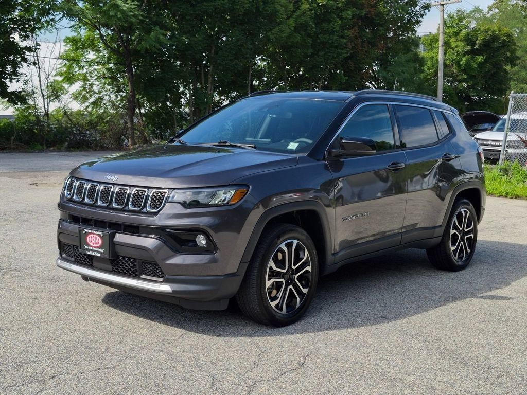 Certified 2023 Jeep Compass Limited AWD/4WD image 9
