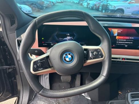 Used 2022 BMW iX xDrive50 w/ Sport Package AWD/4WD image 24