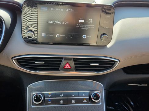 Used 2023 Hyundai Santa Fe SE image 22